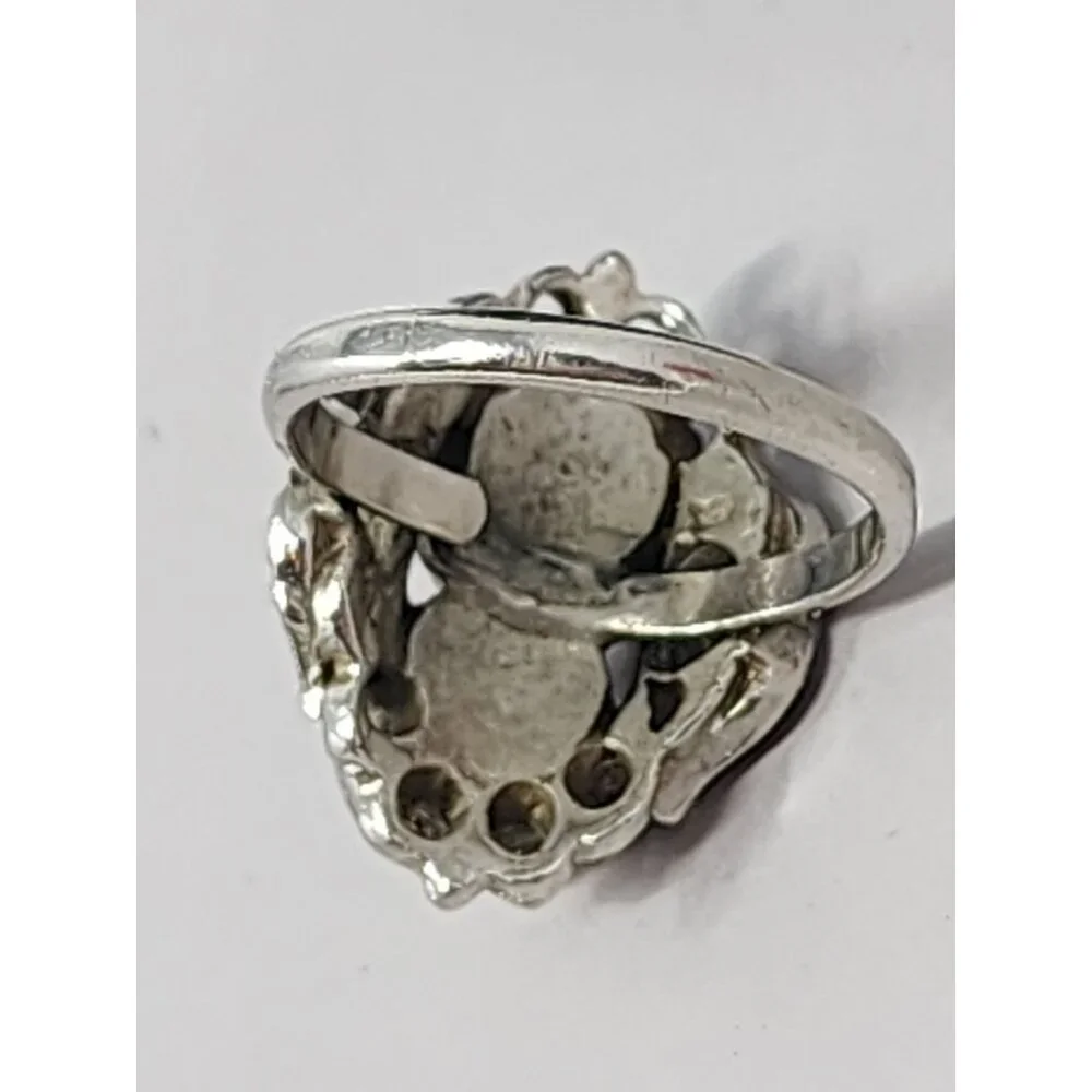 Vintage Silver Metal Adjustable Ring With Black & White Faux Pearls‎